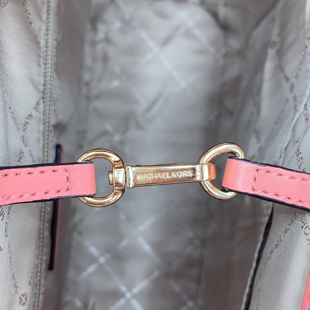 MICHAEL KORS JET SET TRAVEL MEDIUM CARRYALL TOTE SHERBERT MULTI COLOR - Picture 13 of 16